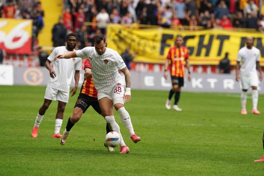 Trendyol Süper Lig: Kayserispor: 2 - Atakaş Hatayspor: 0 (ilk Yarı)