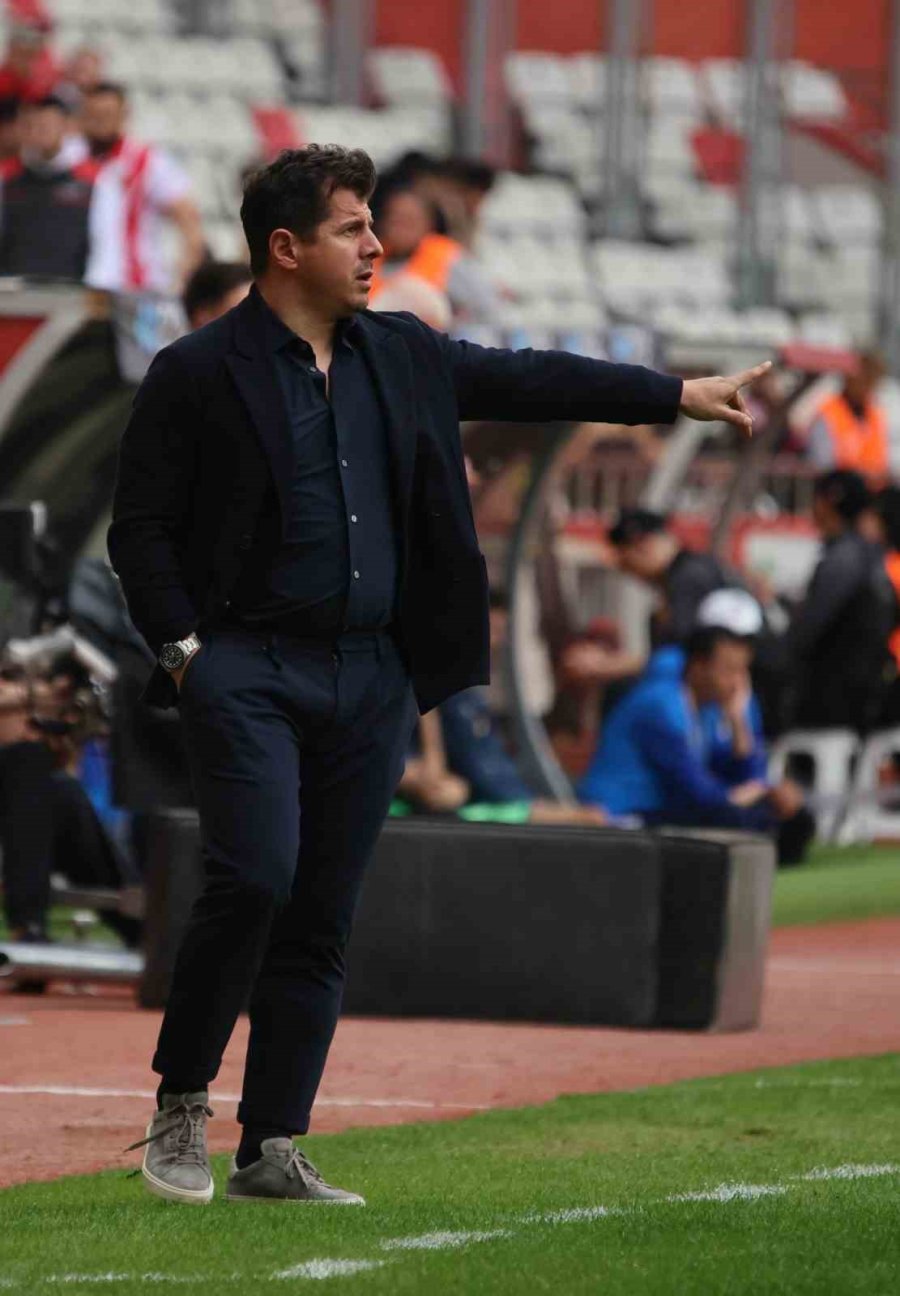 Trendyol Süper Lig: Antalyaspor: 1 - Alanyaspor: 1 (ilk Yarı)