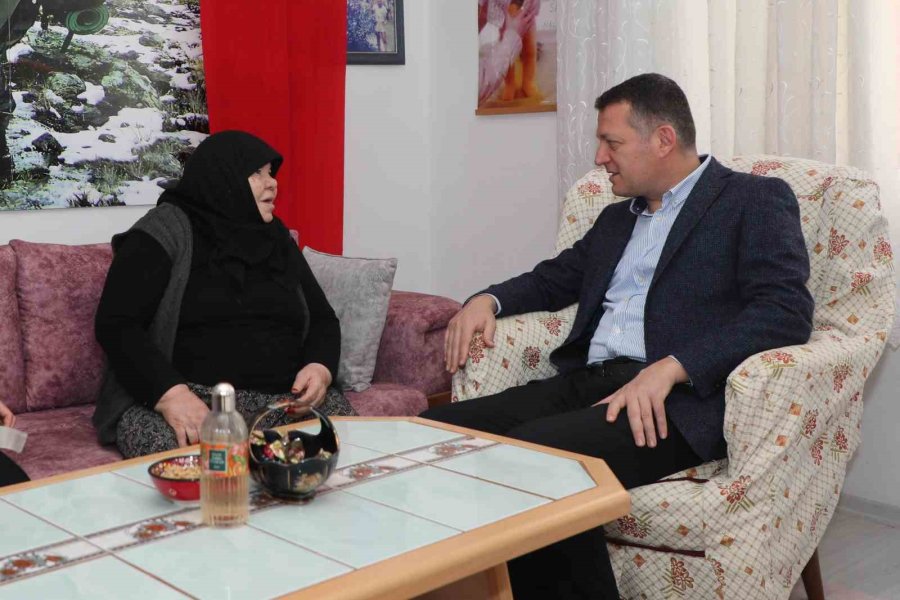 Alanya’da Şehit Ve Gazi Ailelerine Bayram Ziyareti