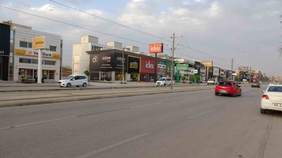 Yaşlı Kadını Hayattan Koparan Kaza Kamerada