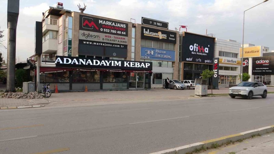 Yaşlı Kadını Hayattan Koparan Kaza Kamerada