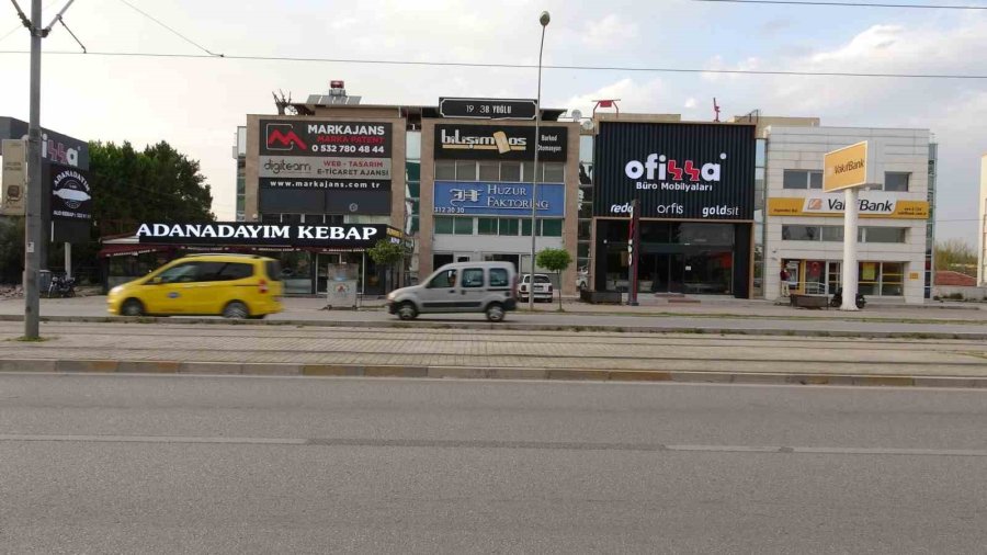 Yaşlı Kadını Hayattan Koparan Kaza Kamerada