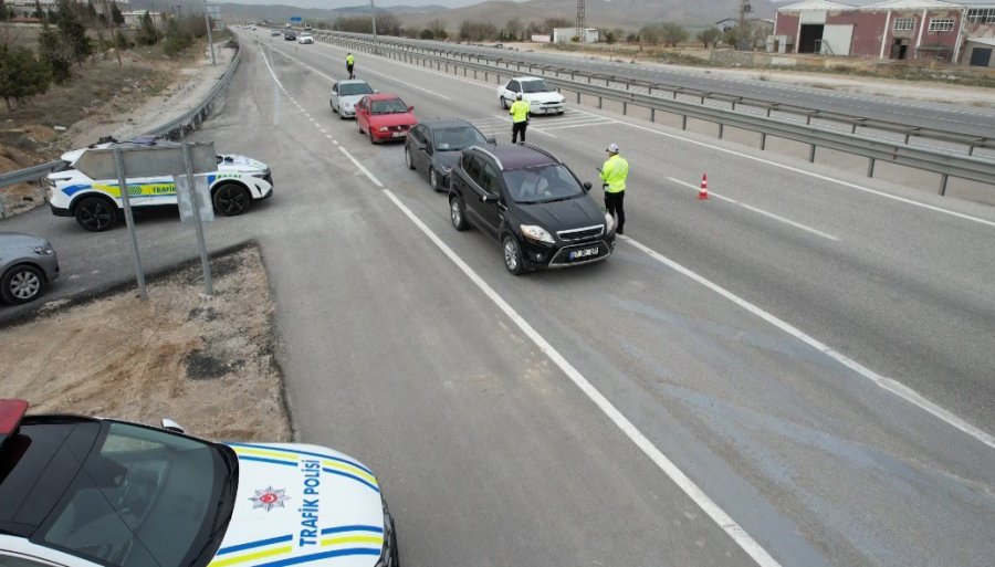 Konya’nın 824 Kilometrelik 7 Şehirler Arası Kara Yolunda Kazalara Karşı Bayram Önlemi