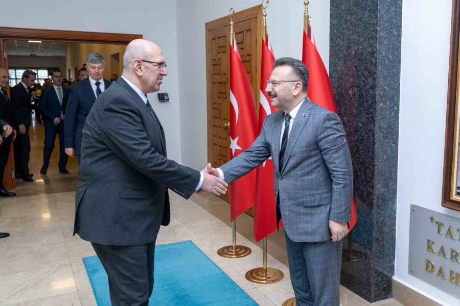 Vali Aksoy, Eskişehir Valiliği Personeli İle Bayramlaştı