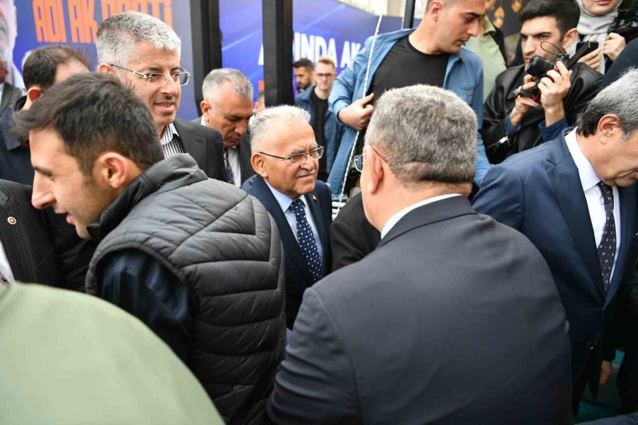 Büyükkılıç, Geleneksel Teşkilat Bayramlaşma Programına Katıldı