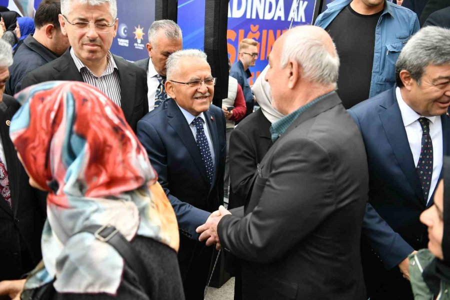 Büyükkılıç, Geleneksel Teşkilat Bayramlaşma Programına Katıldı