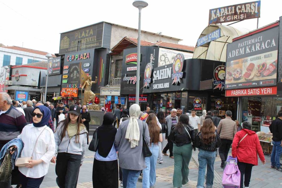 Kayseri’de Bayram Hareketliliği