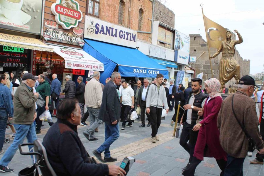 Kayseri’de Bayram Hareketliliği