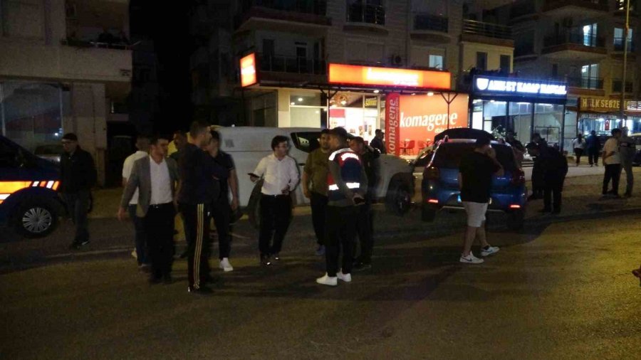 Antalya’da 3 Araçlı Zincirleme Kaza: 1 Yaralı
