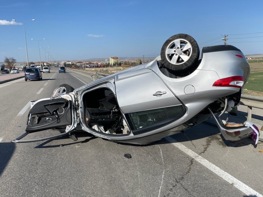 Kulu’da Takla Atan Otomobilin Sürücüsü Ağır Yaralandı