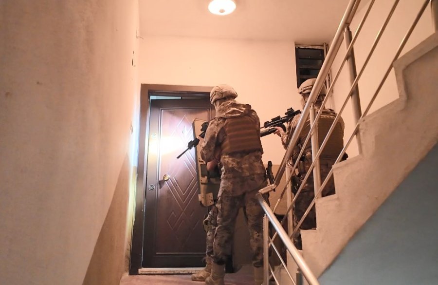 Yurt Dışından Emir Alan Suç Örgütü Çökertildi: 20 Gözaltı