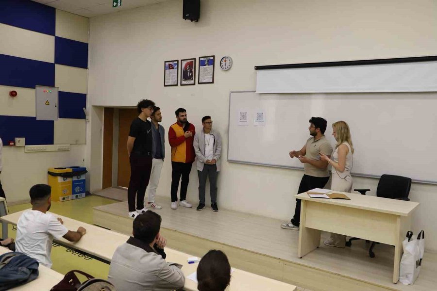 Nöhü Öğrencilerinden Bilgi Ve Eğlenceyi Bir Araya Getiren Etkinlik