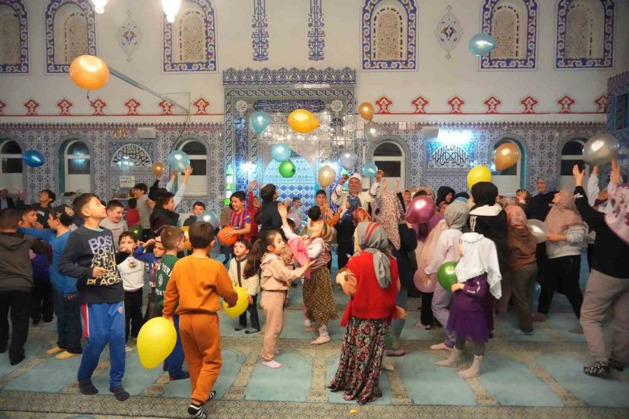 ’cami Market’ Projesiyle Çocuklara Cami Sevdiriliyor