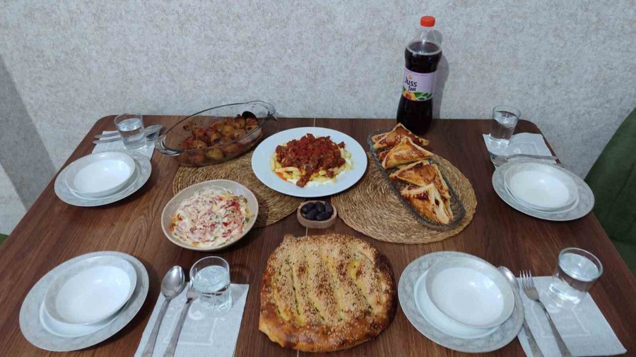 Uzmanı Uyardı: Ramazan Sonrası Sağlıklı Beslenmeye Dikkat