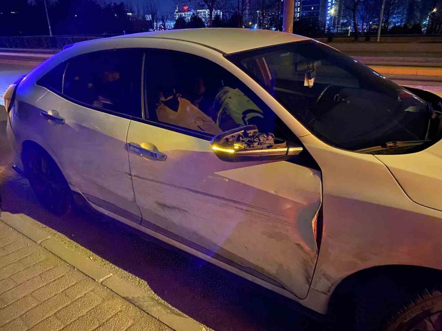 Maddi Hasarla Atlatılan Kaza Sonrası Sürücüler Arasında Tartışma Çıktı