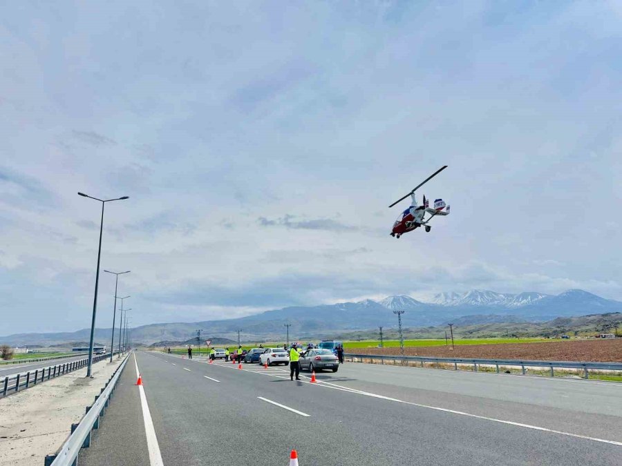 Kayseri’de Yollar Cayrokopter İle Havadan Denetlendi