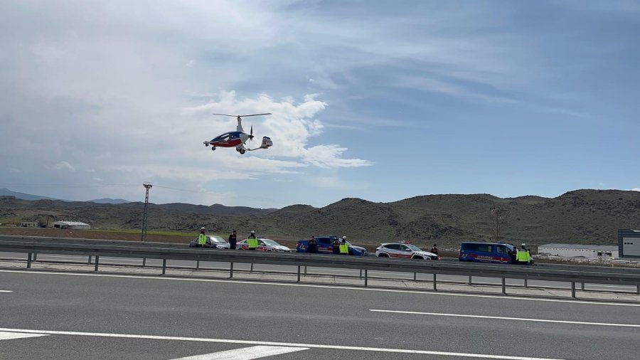 Kayseri’de Yollar Cayrokopter İle Havadan Denetlendi