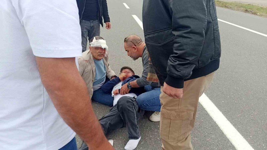 Konya’da Minibüs İle Elektrikli Bisiklet Çarpıştı: 2 Yaralı