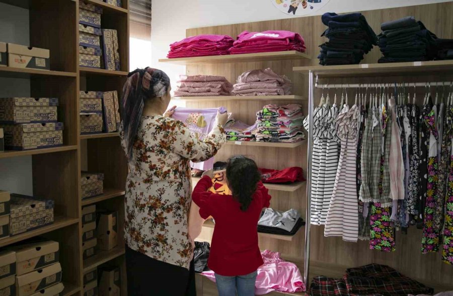 Bayramlıklar Kıyafet Evi’nden