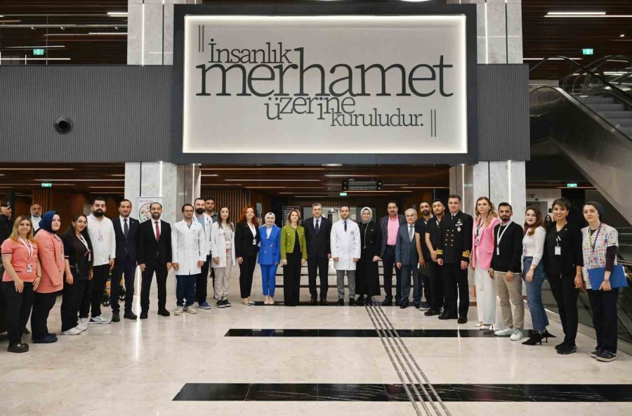 Antalya Valisi Hulusi Şahin’den Bayram Ziyaretleri