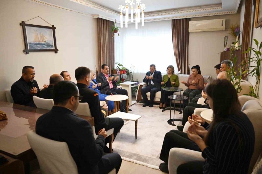 Antalya Valisi Hulusi Şahin’den Bayram Ziyaretleri