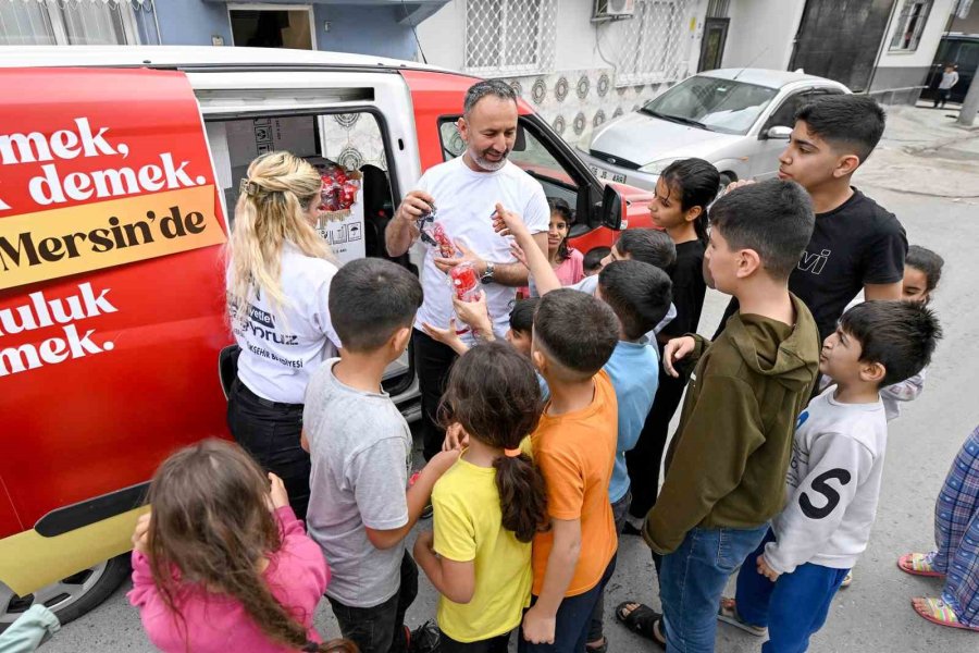 Mersin’de 60 Bin Çocuğa Bayram Hediyesi Olarak ’suluk Ve Şeker’ Dağıtıldı