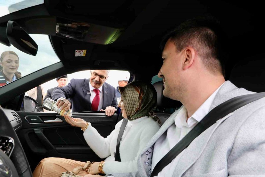 Vali Çelik’ten Uygulama Noktalarına Bayram Ziyareti