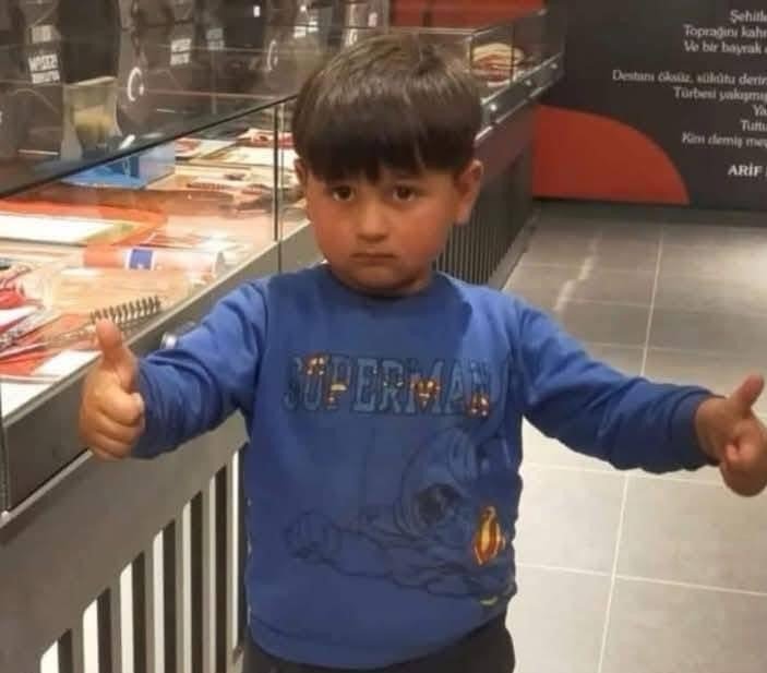 Sulama Kanalında Ölen 5 Yaşındaki Çocuk Toprağa Verildi