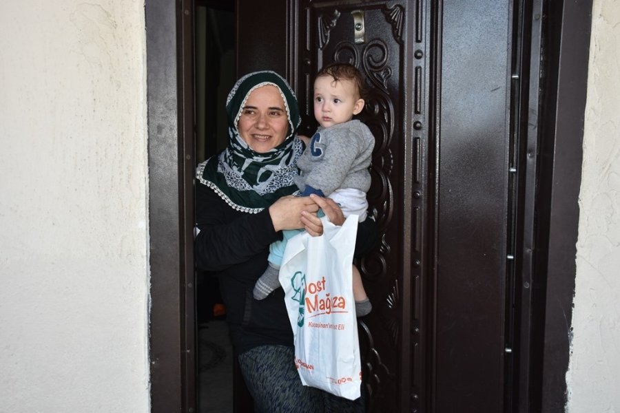 Kocasinan Belediyesi Ramazan Bayramı’nda Ailelerin Yüzünü Güldürdü