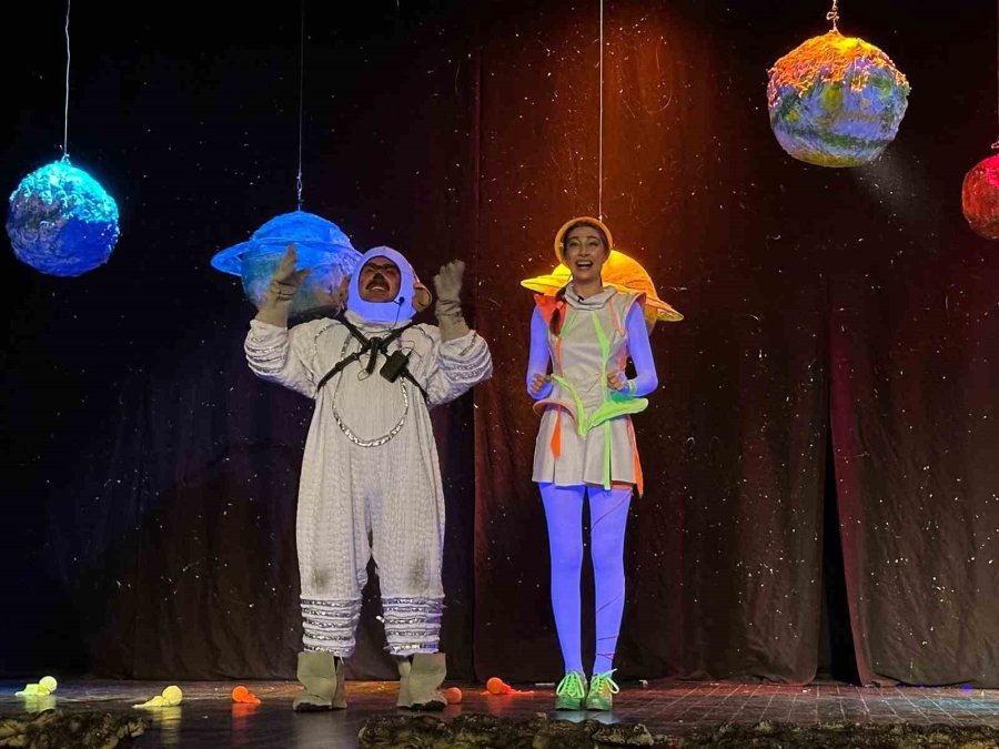 Odunpazarı Belediye Tiyatrosu’ndan Nisan Ayına Özel Program