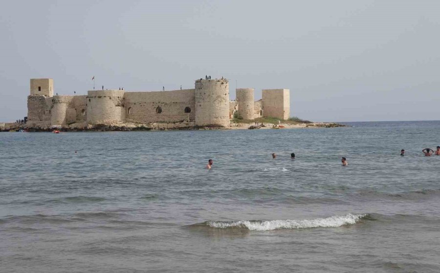 Bayram Tatili 9 Gün Olunca Deniz Keyfi Erken Başladı