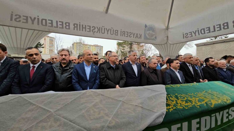 Başkan Yalçın’ın Hayatını Kaybeden Annesi Son Yolculuğuna Uğurlandı