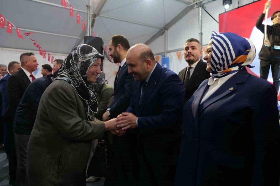 Ak Parti Eskişehir’de Bayramlaşma Programı Düzenledi