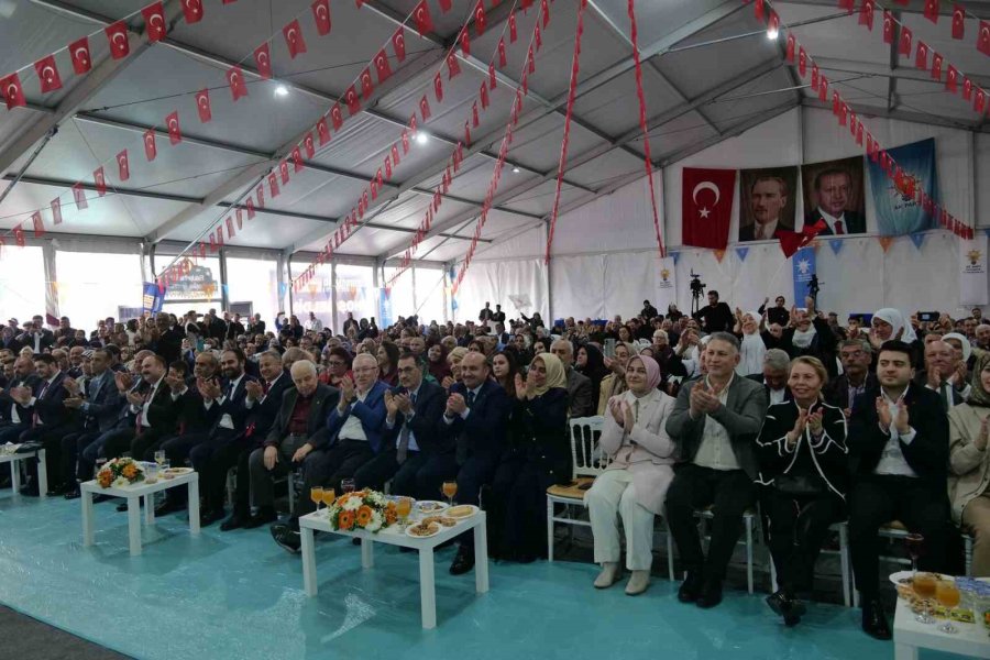 Ak Parti Eskişehir’de Bayramlaşma Programı Düzenledi