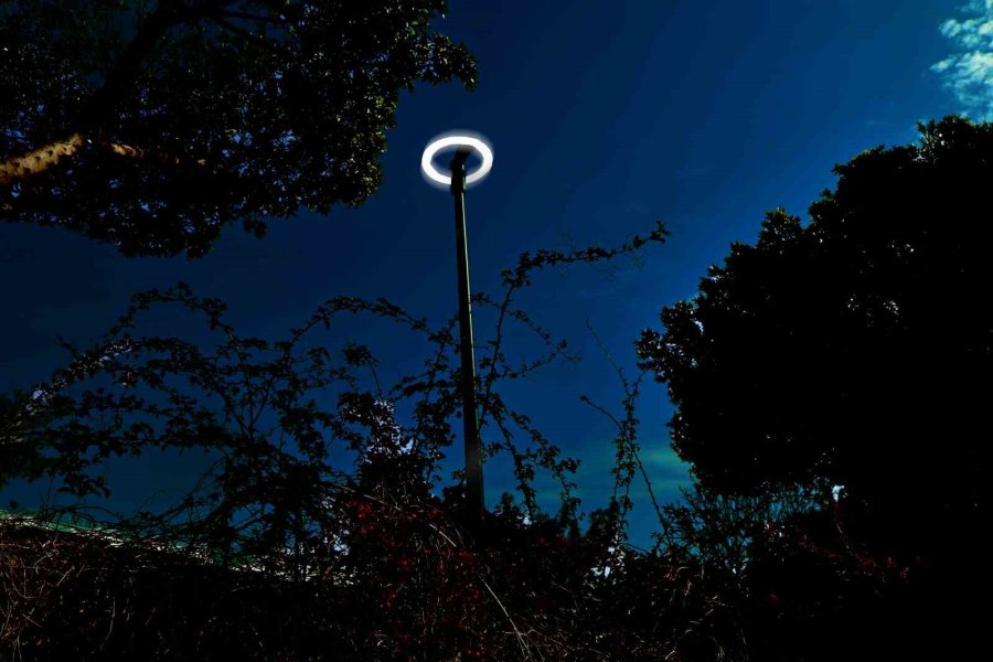 Antalya’daki Atatürk Parkı’nın Işıklandırmaları Yenilendi