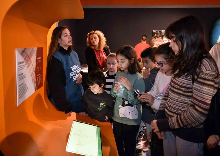 Bilimin Müzesi Kepez’de