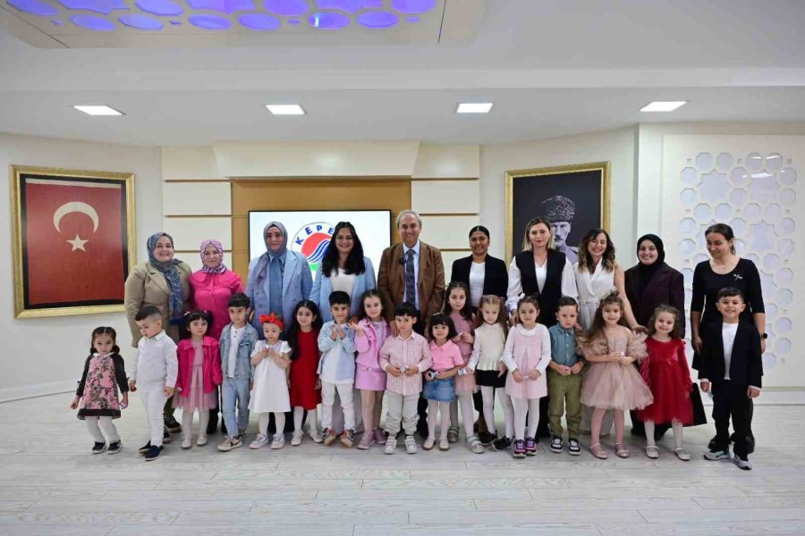 Kocagöz, Çocuklarla Bayramlaştı