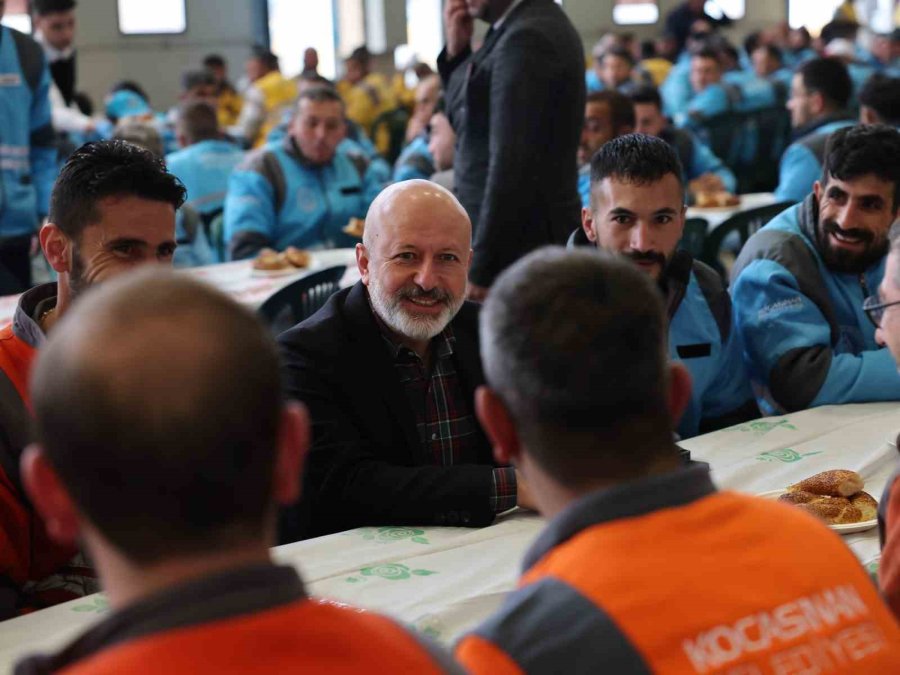 Başkan Çolakbayrakdar: "gece-gündüz Demeden Daha Güzel Hizmet İçin Çalışıyoruz"