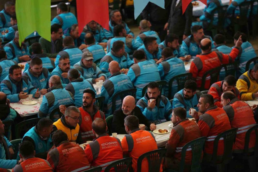 Başkan Çolakbayrakdar: "gece-gündüz Demeden Daha Güzel Hizmet İçin Çalışıyoruz"