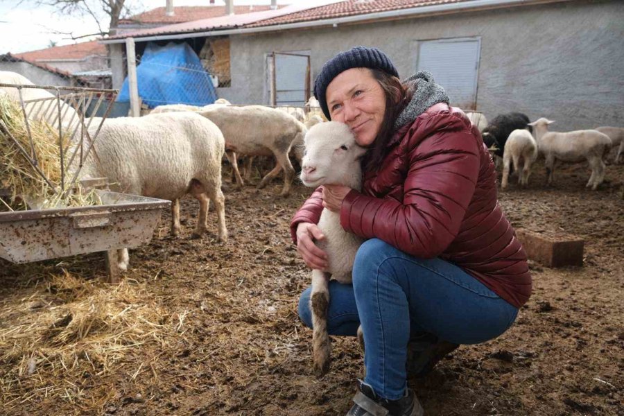 Büyükşehir’in Kırsal Kalkınma Projeleri Yüzleri Güldürüyor: "köylü Böyle Desteklenmeli"