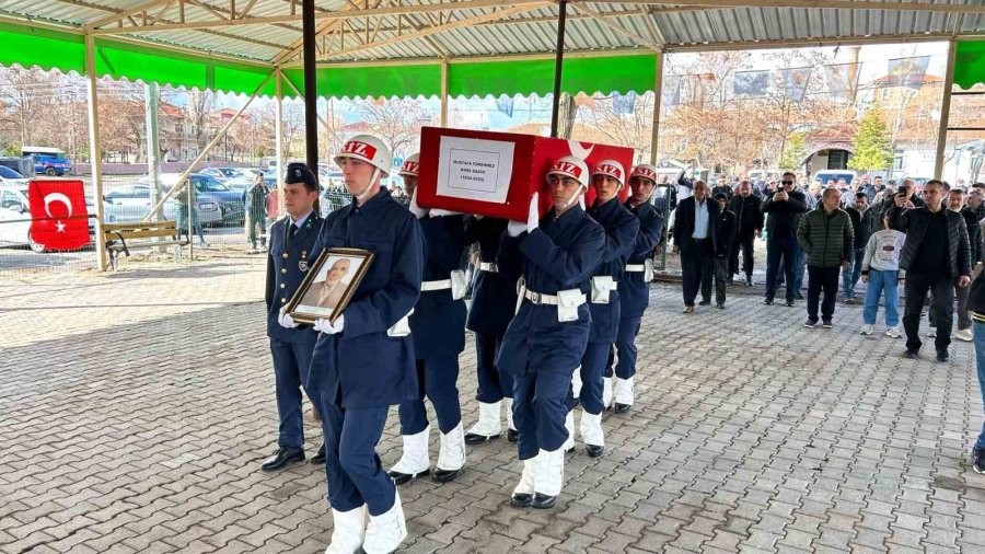 Kore Gazisi Son Yolculuğuna Uğurlandı