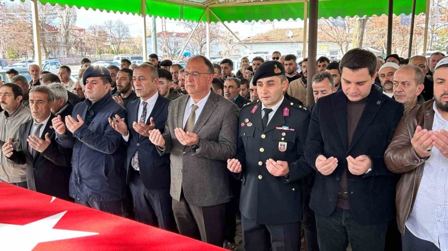 Kore Gazisi Son Yolculuğuna Uğurlandı