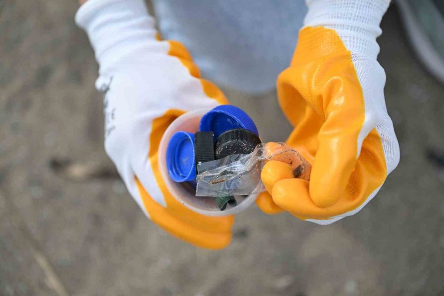 Mersin Sahilleri Plastik Atıklardan Arınacak