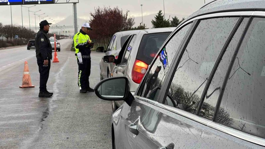 Bayram Dönüşünde Güvenli Trafik Akışı İçin Denetimler Aralıksız Sürüyor
