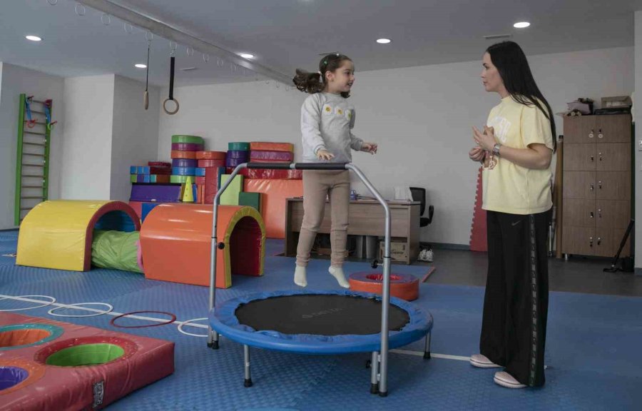 Mersin’de Özel Çocuklara ’sportif Beceri Ve Koordinasyon Eğitimi’