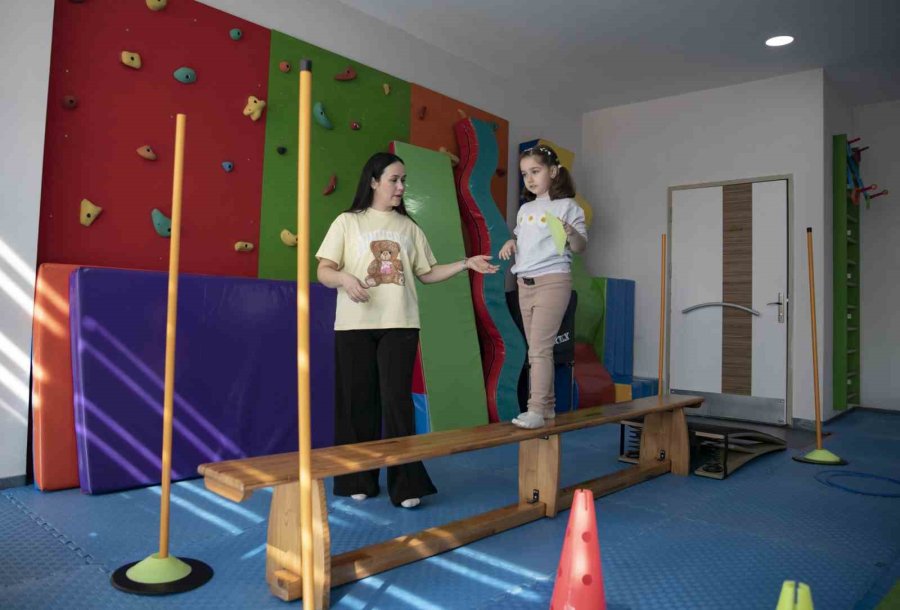 Mersin’de Özel Çocuklara ’sportif Beceri Ve Koordinasyon Eğitimi’