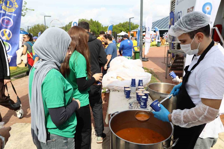 68 Ülkeden 1800’ü Yabancı,10 Bin Sporcu Runtalya’da Koştu