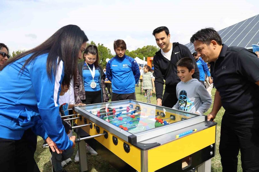 68 Ülkeden 1800’ü Yabancı,10 Bin Sporcu Runtalya’da Koştu