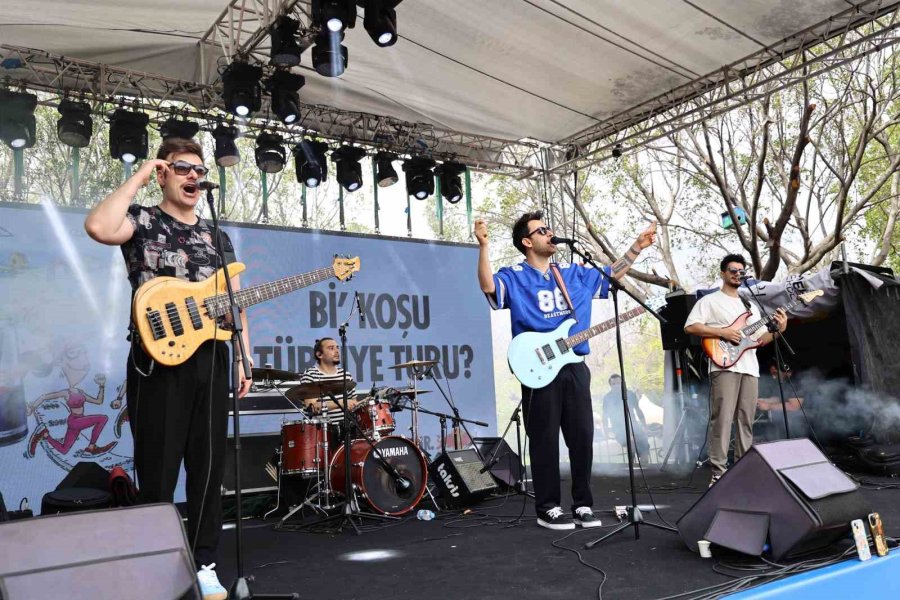 68 Ülkeden 1800’ü Yabancı,10 Bin Sporcu Runtalya’da Koştu