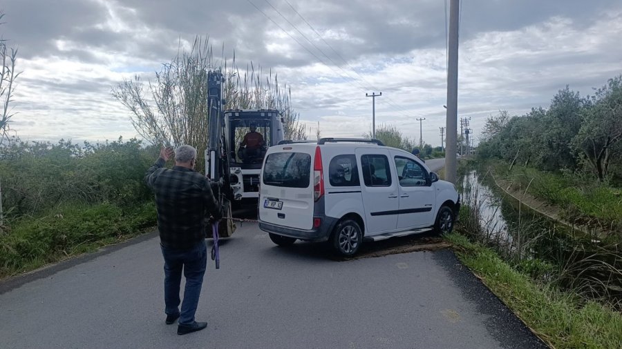 Kaza Yapan Alkollü Sürücü Hakaret Ve Küfür Yağdırdı